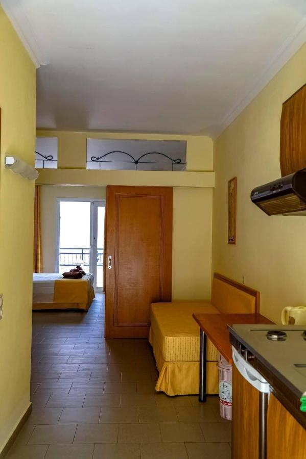 Coloma Apartments Pefkos Pefki  Экстерьер фото